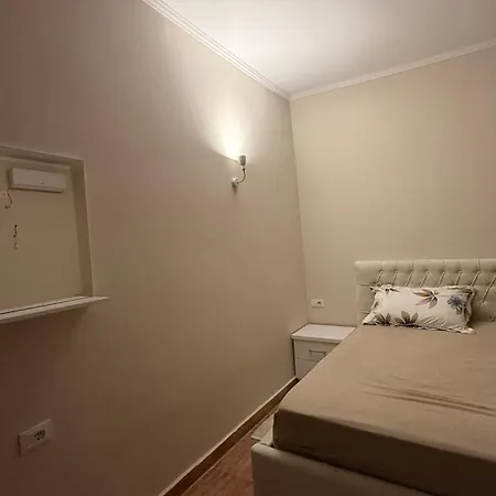 Mateo Gasthuis Vlorë